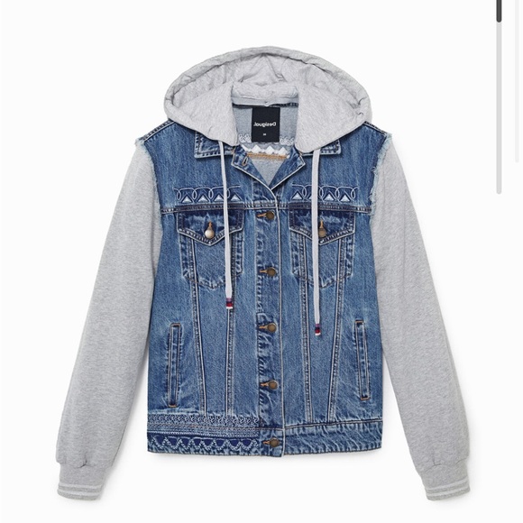NWOT Sold out Desigual Denim Jacket with removable Gray Hood - Picture 2 of 16
